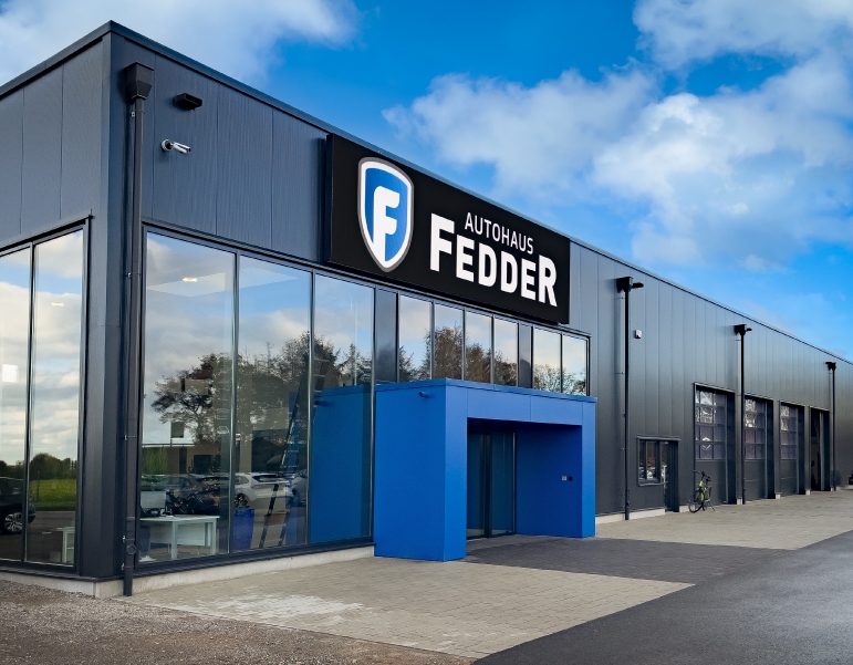 Car dealer outdoor led display